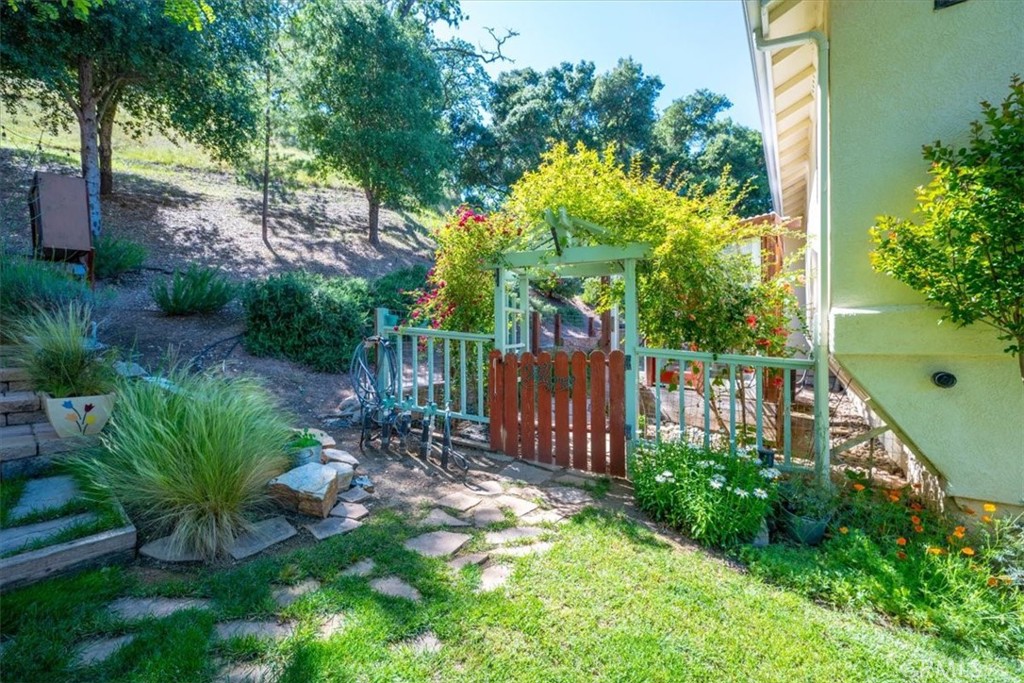 11625 Cenegal, Atascadero, CA 93422
