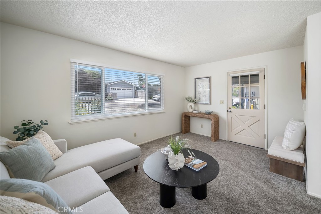 550 Mitchell Dr, Los Osos, CA 93402