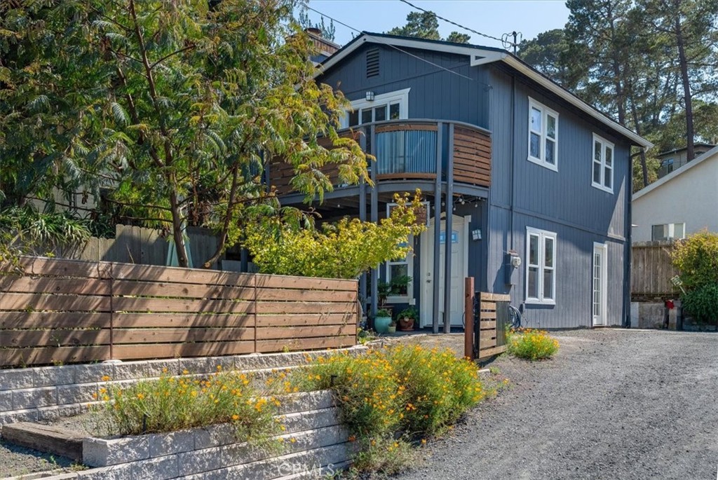 2195 Green Street, Cambria, CA 93428