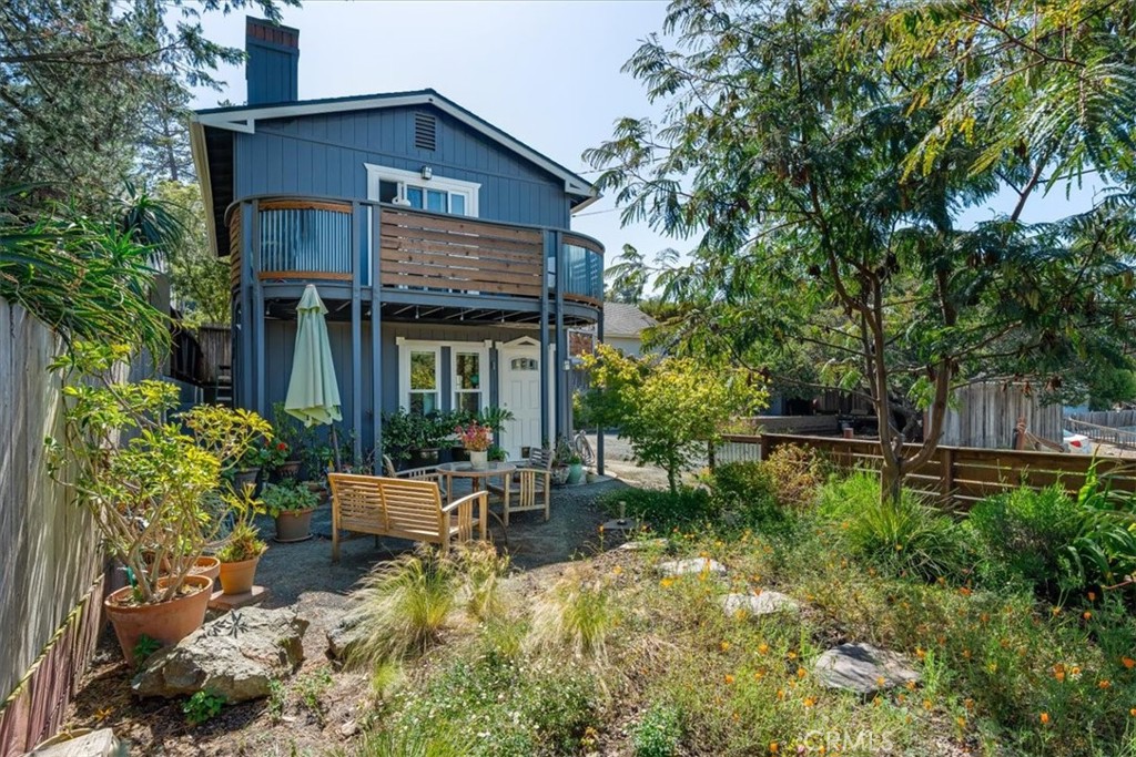 2195 Green Street, Cambria, CA 93428