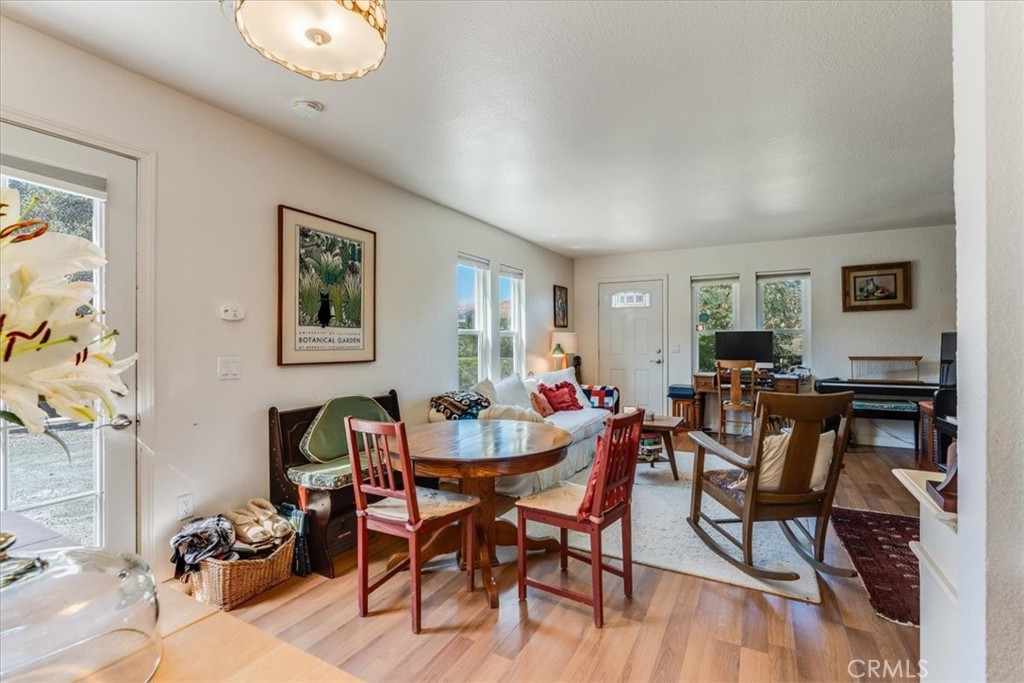 2195 Green Street, Cambria, CA 93428
