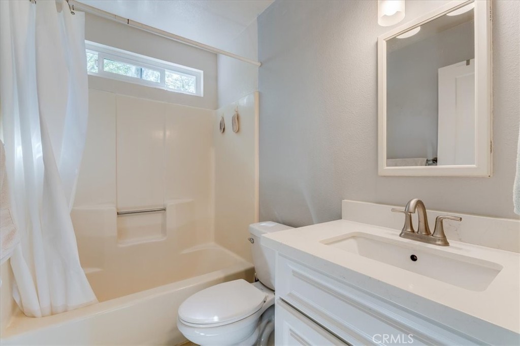 2195 Green Street, Cambria, CA 93428