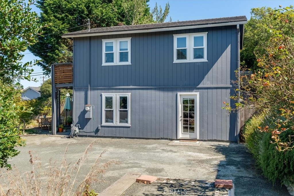 2195 Green Street, Cambria, CA 93428