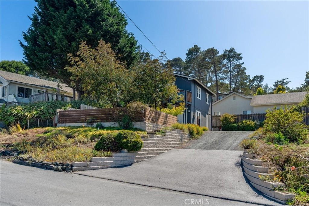 2195 Green Street, Cambria, CA 93428