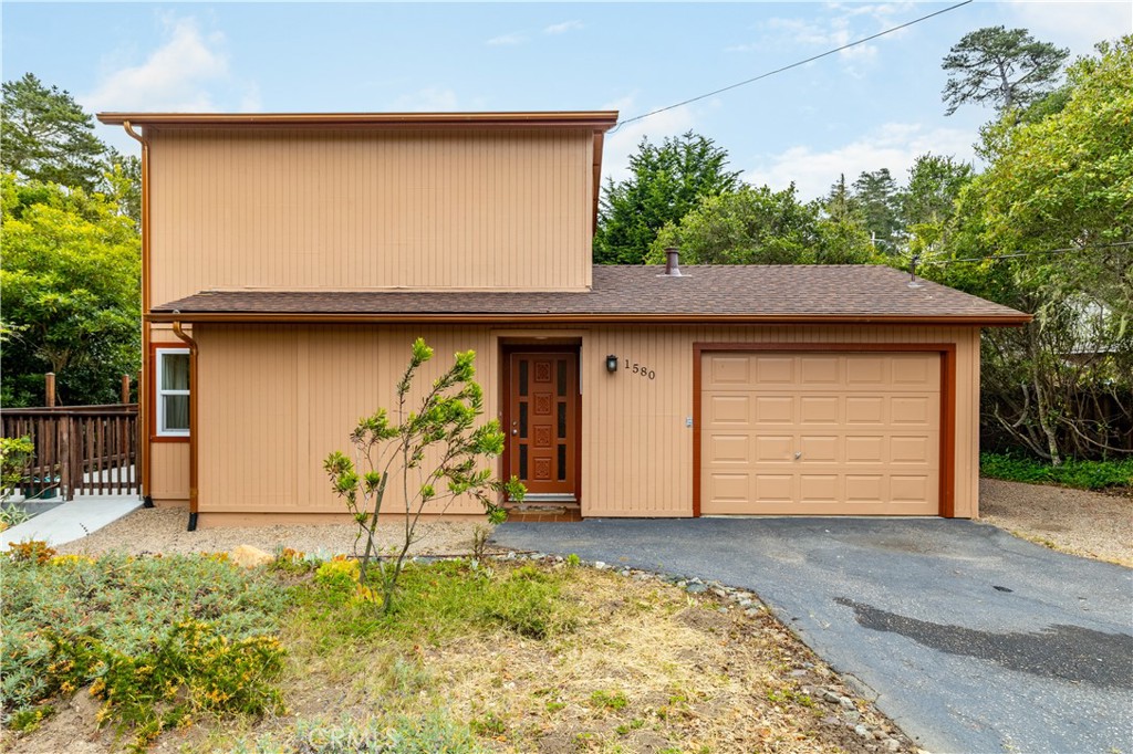 1580 Emerson, Cambria, CA 93428