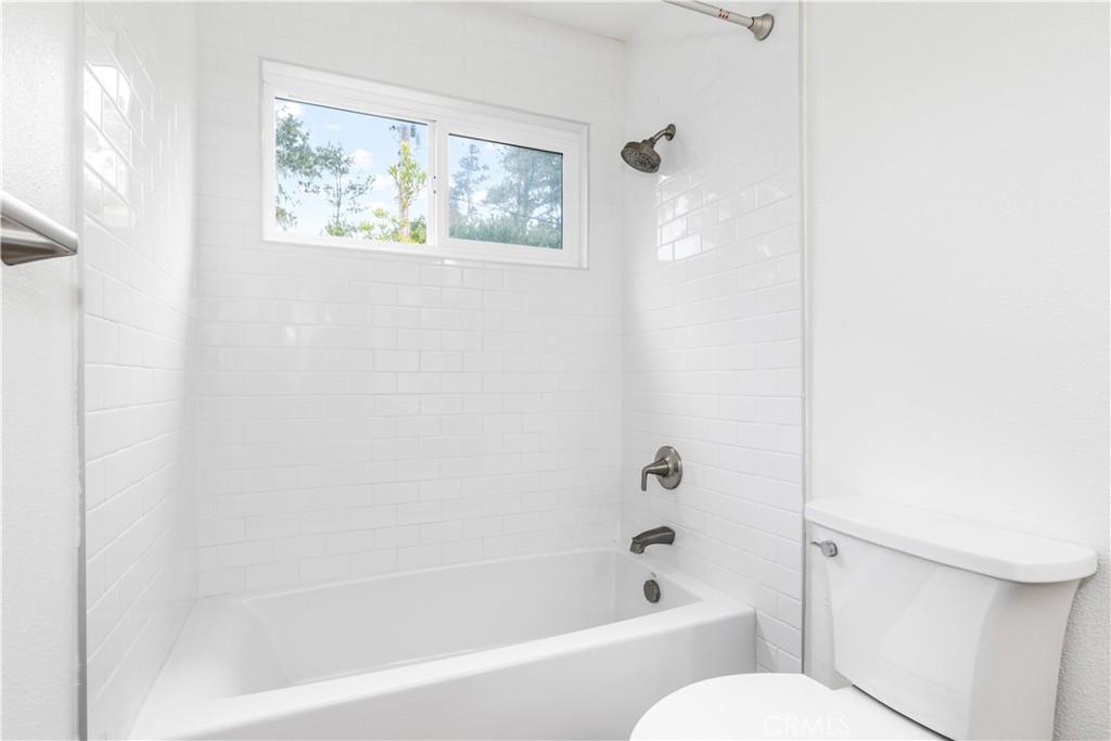 1580 Emerson, Cambria, CA 93428
