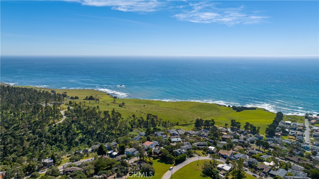 1580 Emerson, Cambria, CA 93428