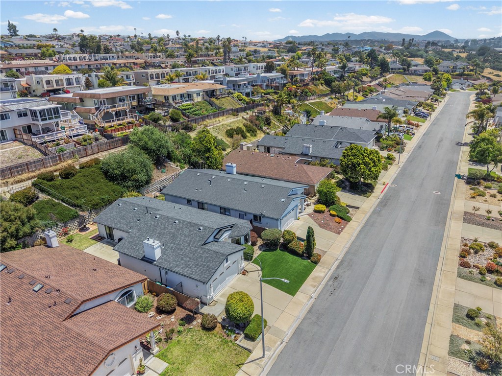 140 Irish Way, Pismo Beach, CA 93449