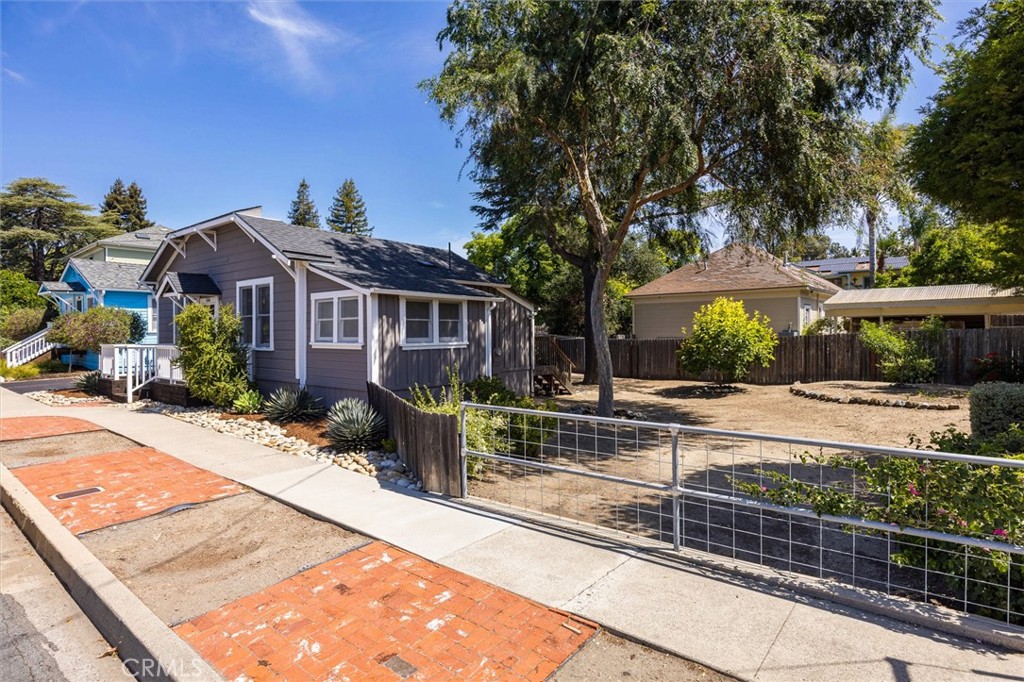 1516 Toro St, San Luis Obispo, CA 93401