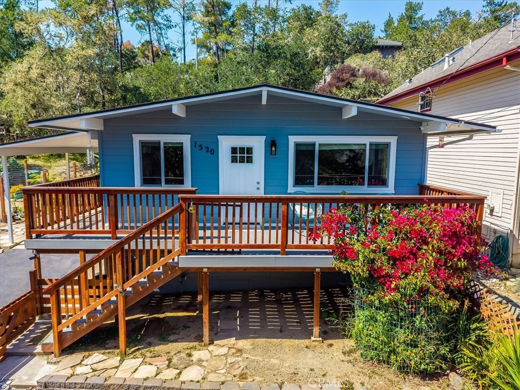 1520 Astor Ave, Cambria, CA 93428