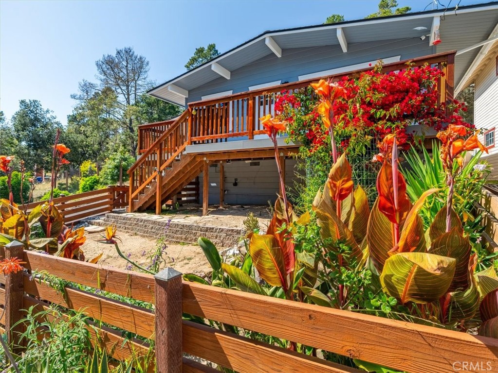 1520 Astor Ave, Cambria, CA 93428
