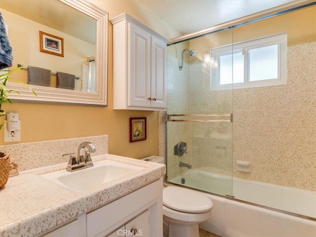 1520 Astor Ave, Cambria, CA 93428