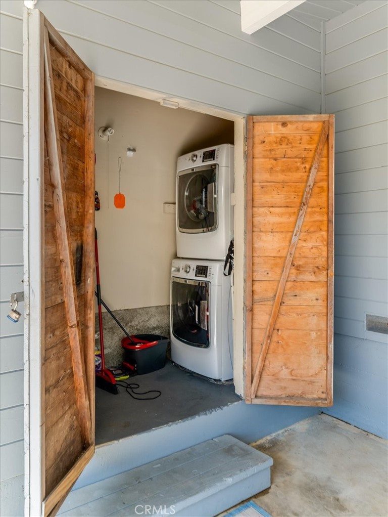1520 Astor Ave, Cambria, CA 93428