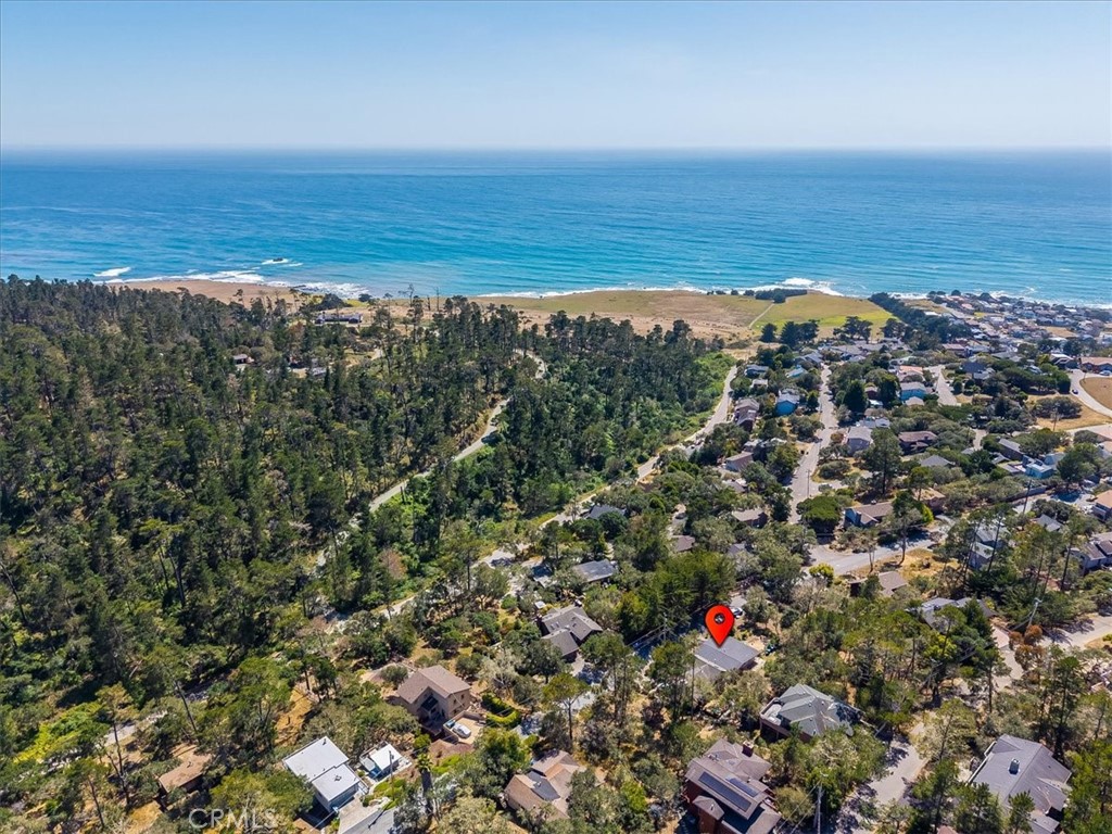 1520 Astor Ave, Cambria, CA 93428