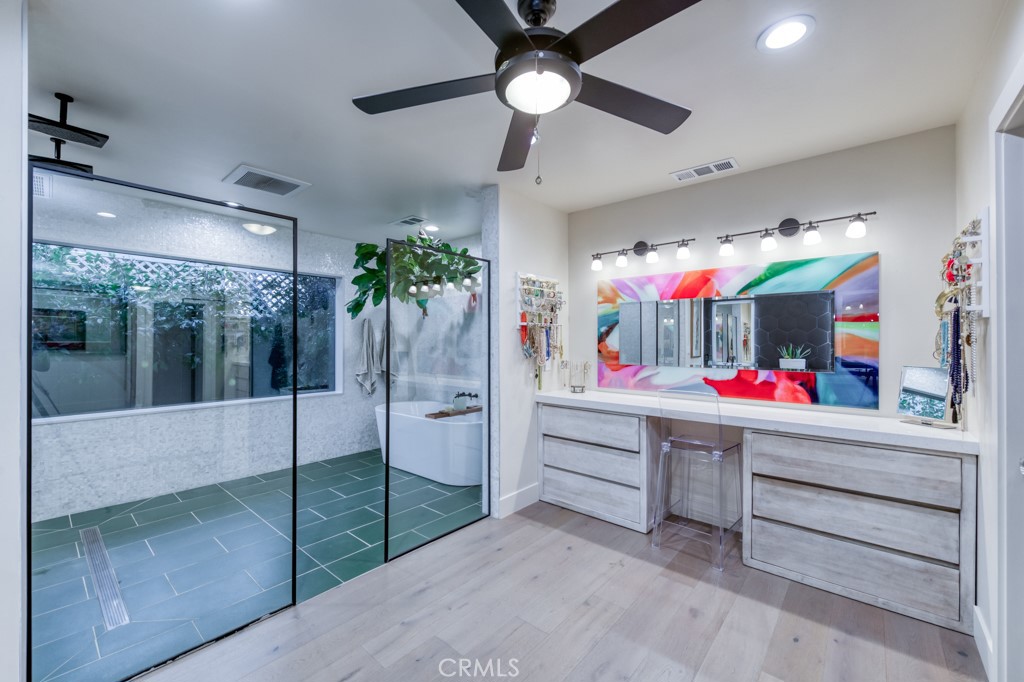 5385 N Van Ness Blvd, Fresno, CA 93711