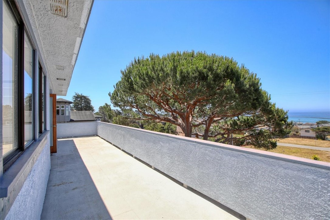 2098 Oxford Ave, Cambria, CA 93428