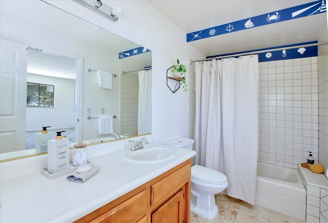 2098 Oxford Ave, Cambria, CA 93428