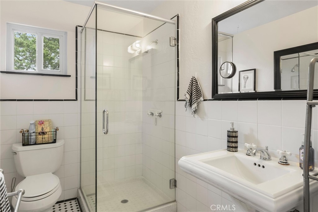 2968 Ardath Dr, Cambria, CA 93428