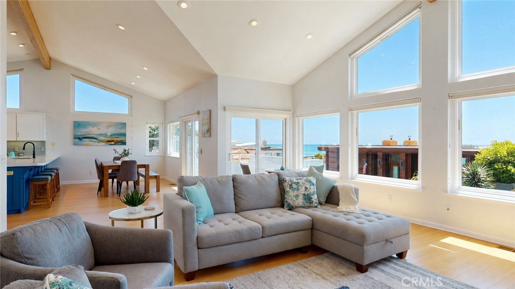 2111 Windsor Blvd, Cambria, CA 93428