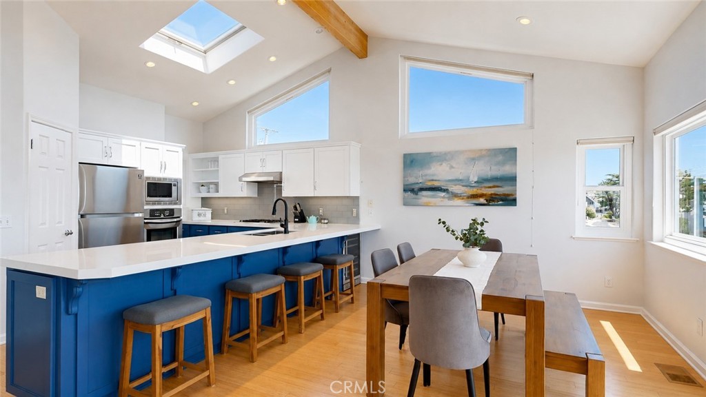 2111 Windsor Blvd, Cambria, CA 93428