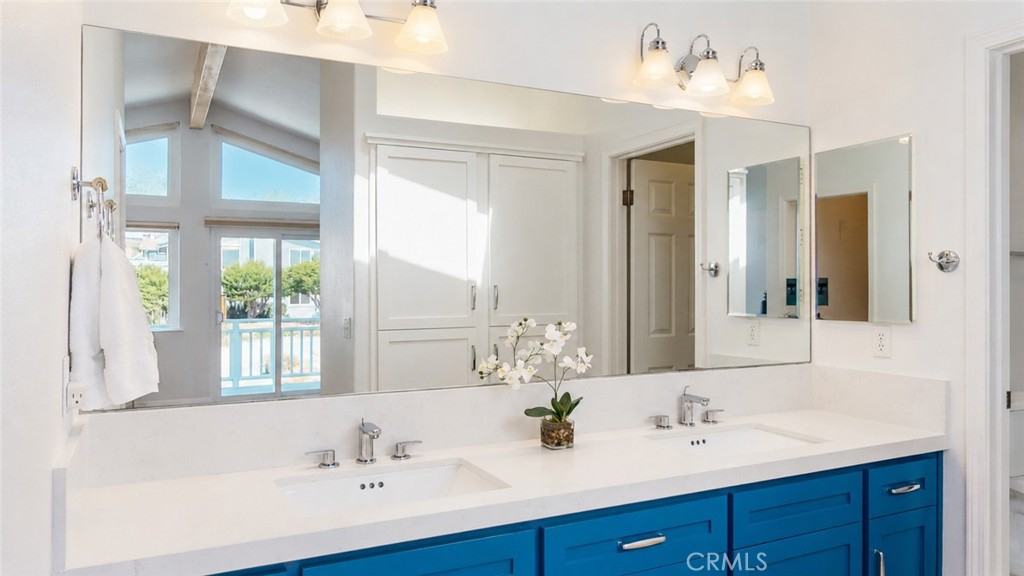2111 Windsor Blvd, Cambria, CA 93428