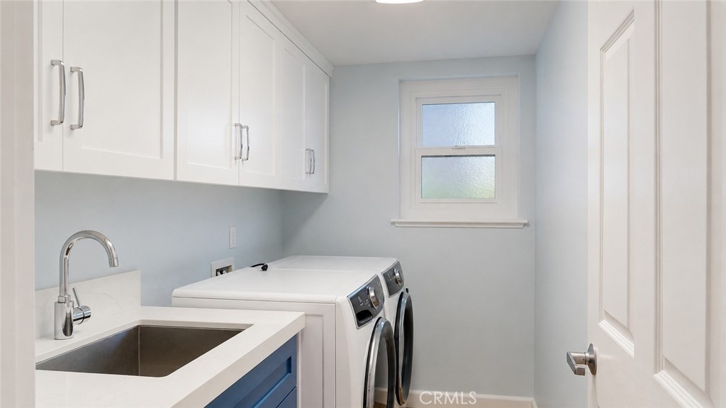 2111 Windsor Blvd, Cambria, CA 93428