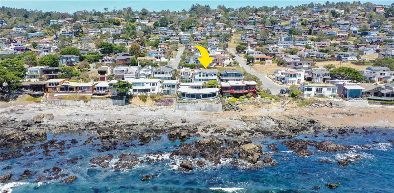 2111 Windsor Blvd, Cambria, CA 93428