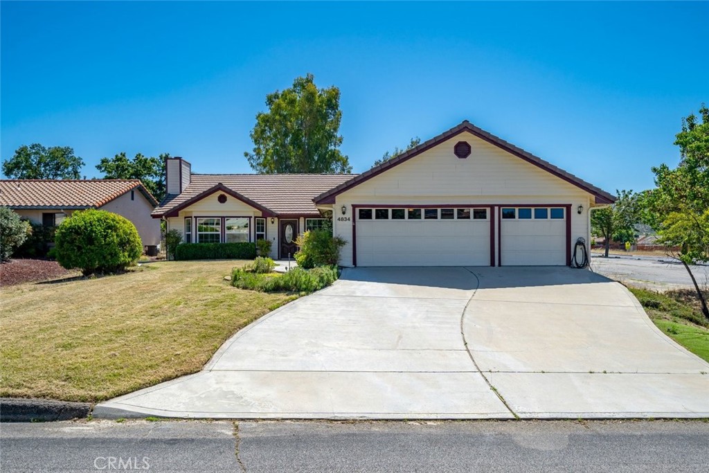 4834 Pintail Avenue, Paso Robles, CA 93446