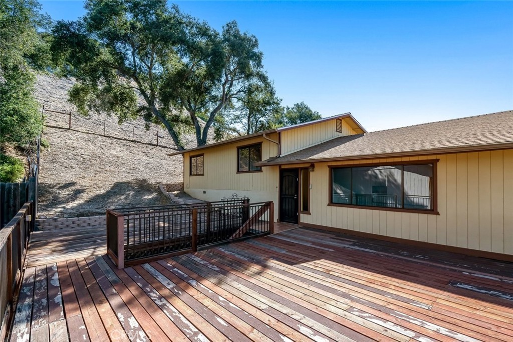 5675 Hermosilla Avenue, Atascadero, CA 93422