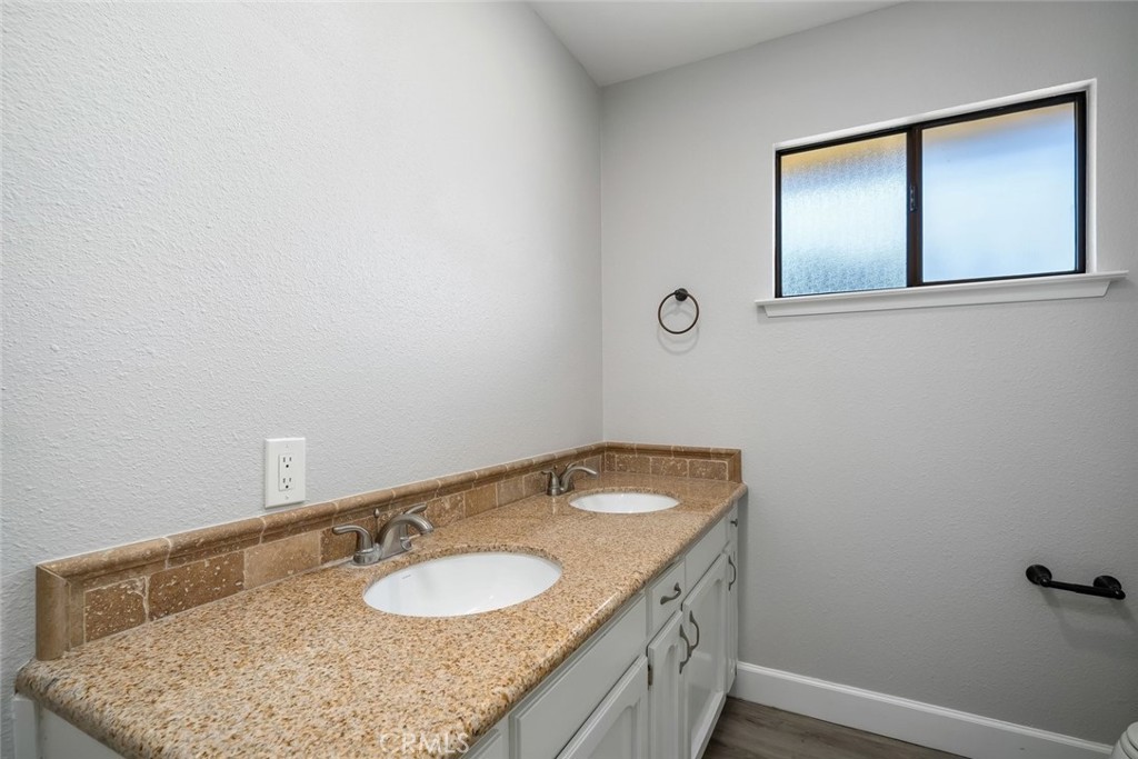 5675 Hermosilla Avenue, Atascadero, CA 93422