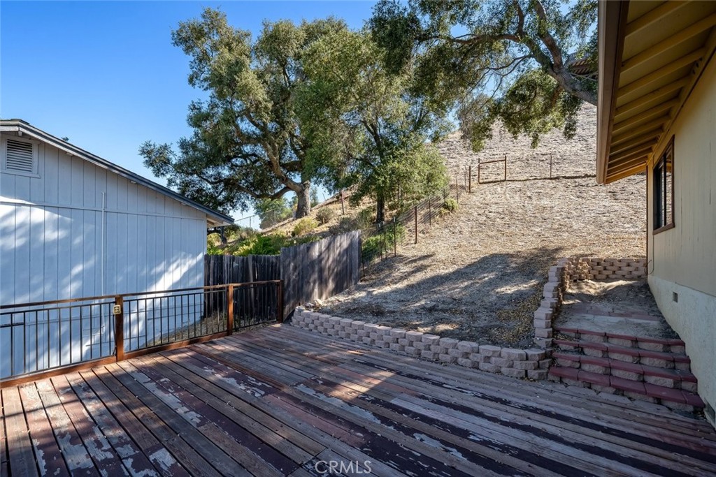 5675 Hermosilla Avenue, Atascadero, CA 93422