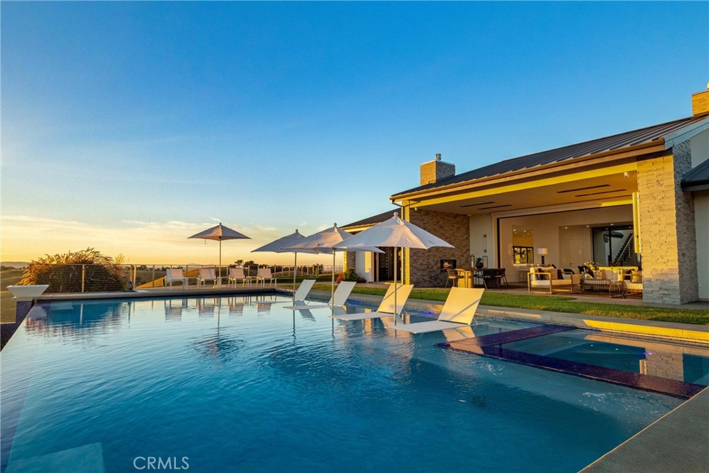 888 Camino Vina, Paso Robles, CA 93446