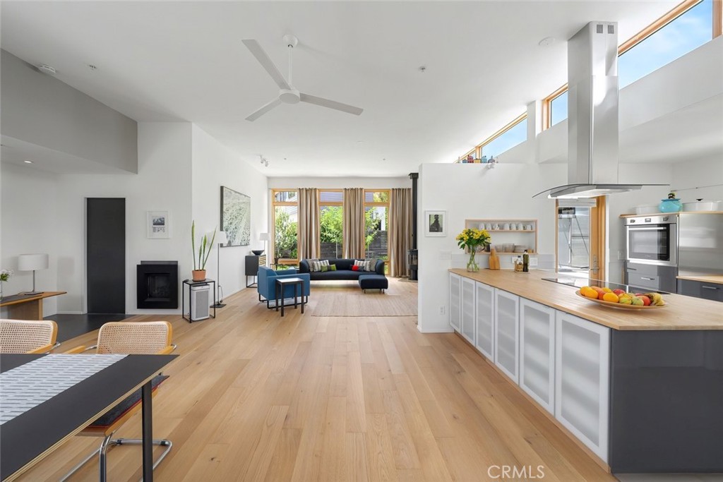 552 Perkins Ln, San Luis Obispo, CA 93401