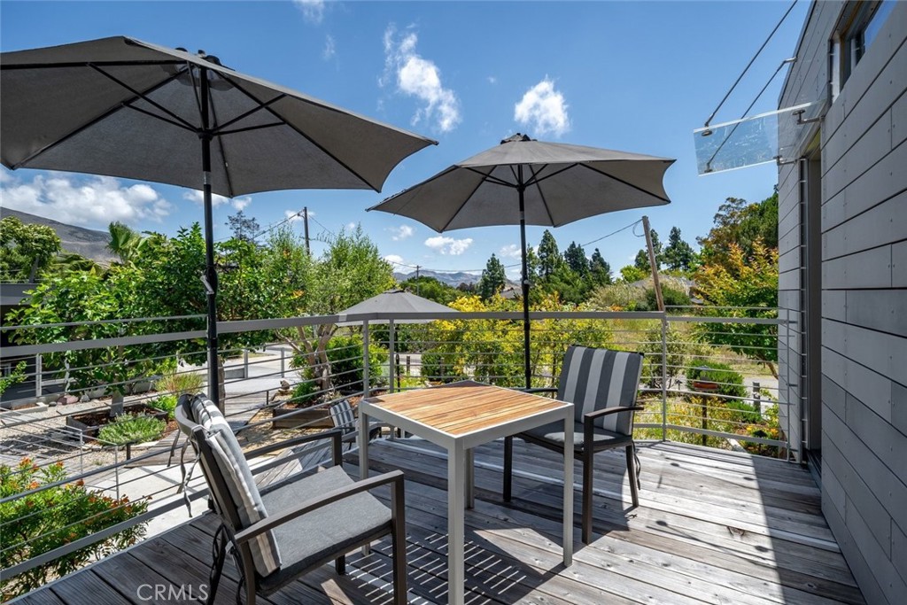 552 Perkins Ln, San Luis Obispo, CA 93401