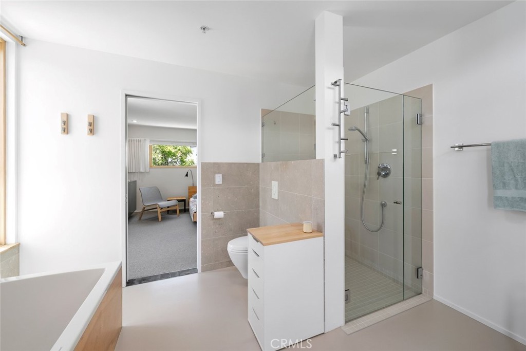 552 Perkins Ln, San Luis Obispo, CA 93401