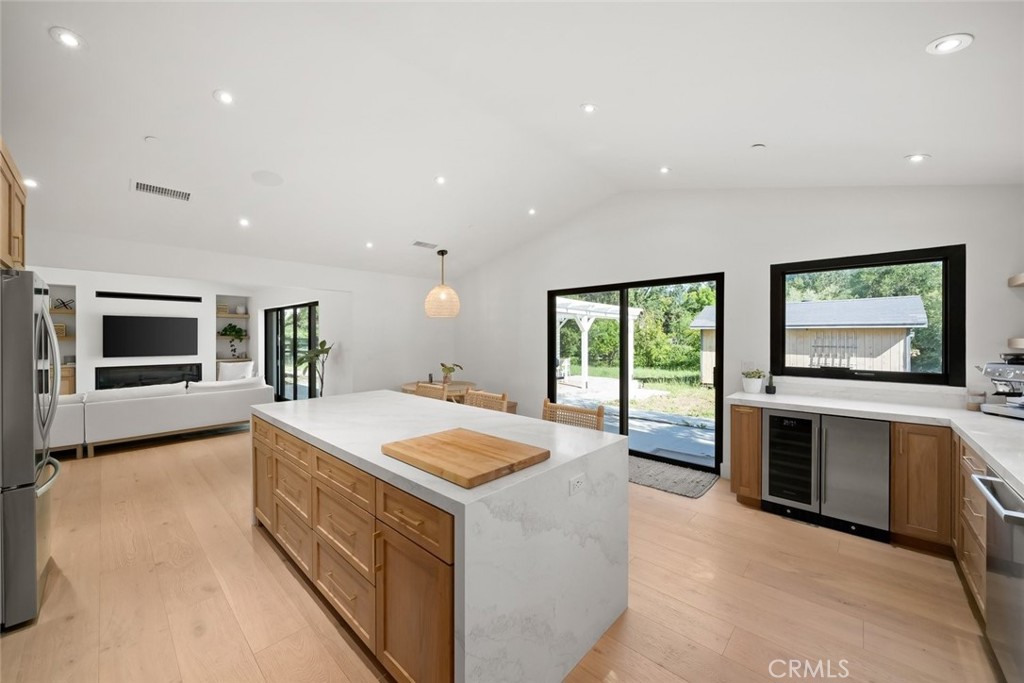 1090 Jordan Lane, Templeton, CA 93465