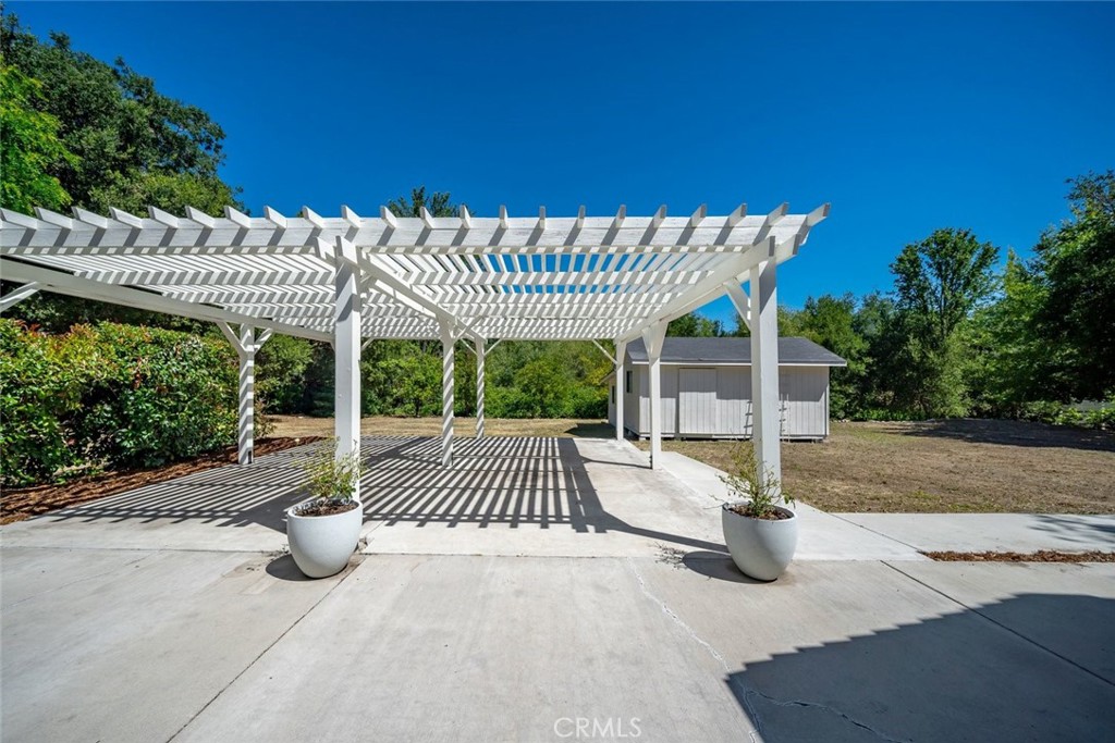 1090 Jordan Lane, Templeton, CA 93465