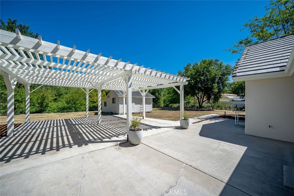 1090 Jordan Lane, Templeton, CA 93465