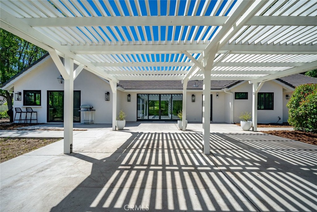 1090 Jordan Lane, Templeton, CA 93465