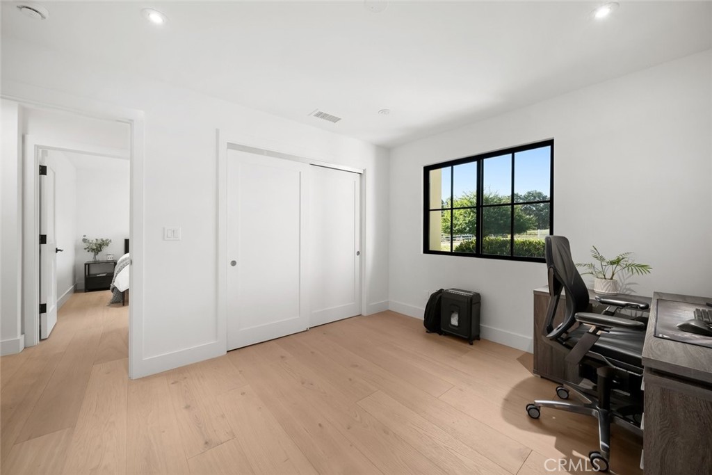 1090 Jordan Lane, Templeton, CA 93465