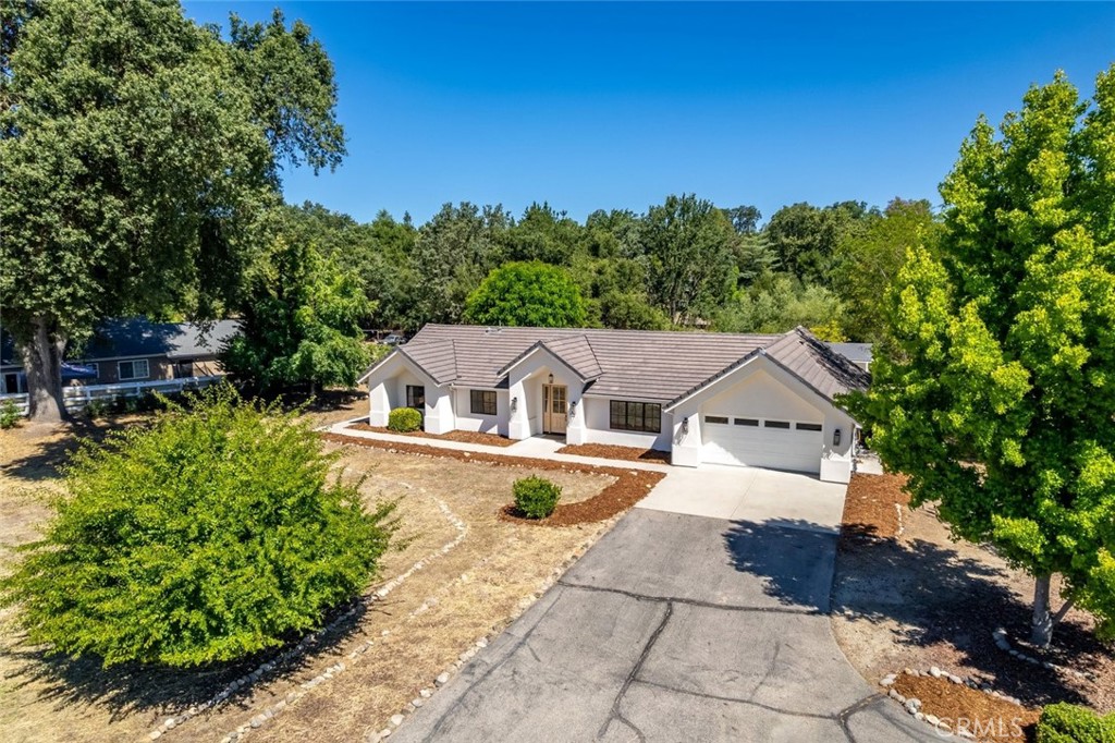 1090 Jordan Lane, Templeton, CA 93465