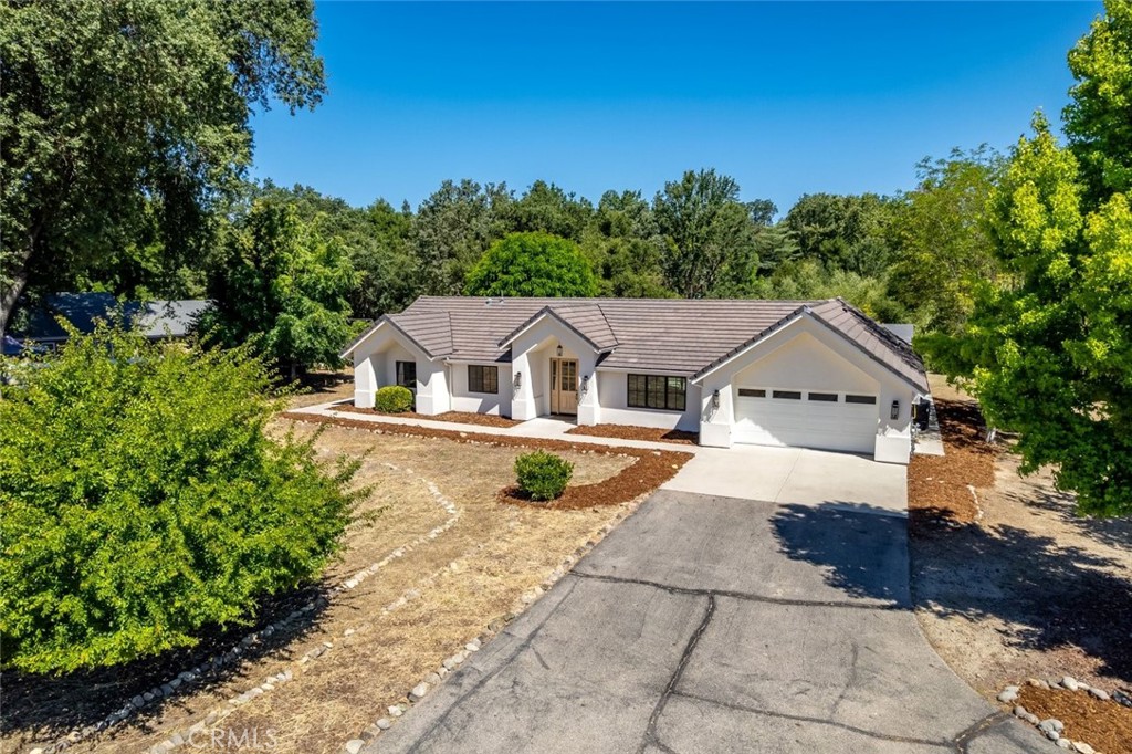 1090 Jordan Lane, Templeton, CA 93465