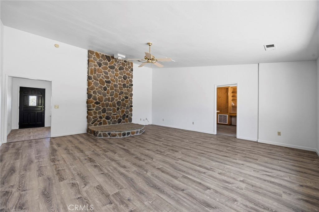 30745 Dorsey Dr, Exeter, CA 93221