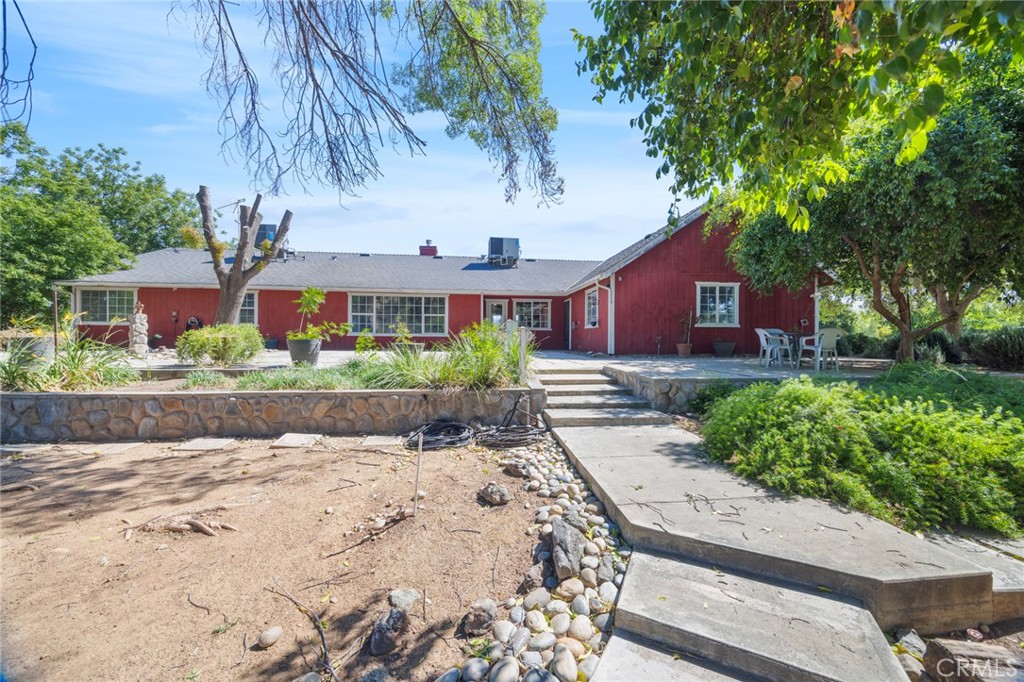 30745 Dorsey Dr, Exeter, CA 93221