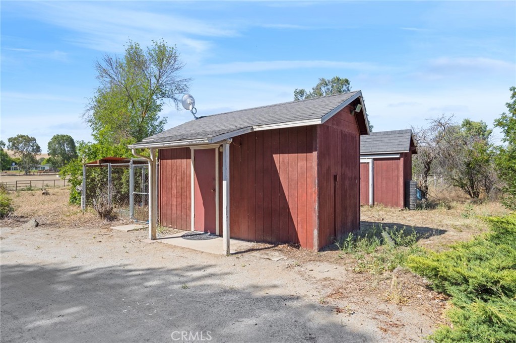30745 Dorsey Dr, Exeter, CA 93221