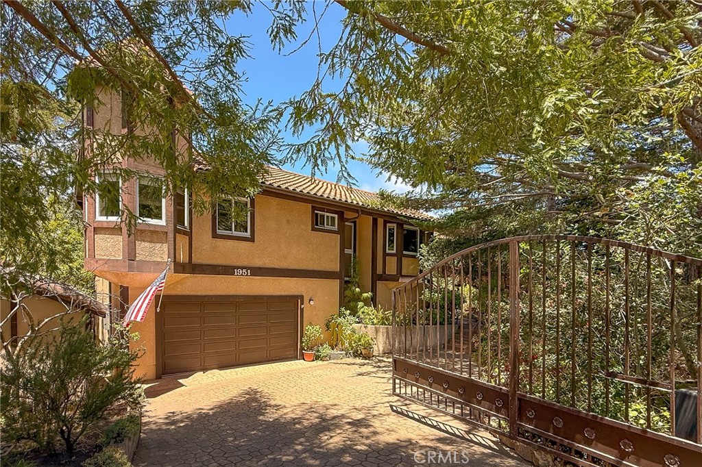 1951 Pierce Ave, Cambria, CA 93428