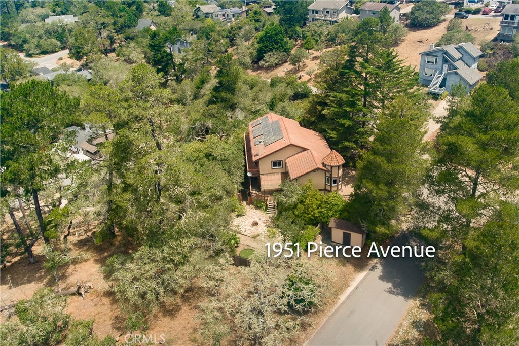 1951 Pierce Ave, Cambria, CA 93428