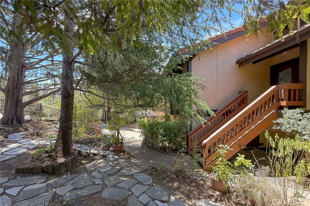 1951 Pierce Ave, Cambria, CA 93428