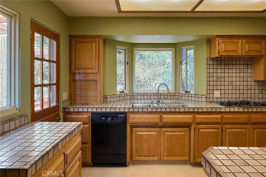 1951 Pierce Ave, Cambria, CA 93428