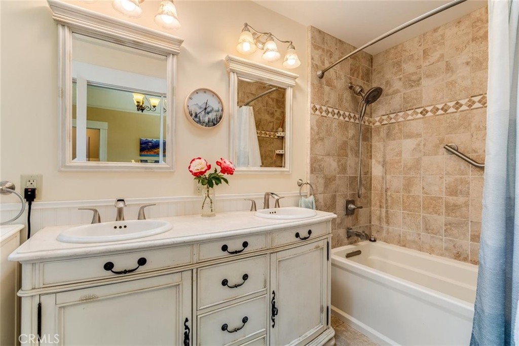 370 Islay, San Luis Obispo, CA 93401